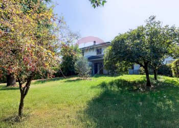 Giardino - Villa Via Dei Pini
 
13/B, Cerro al Lambro - foto 39