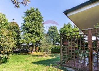 Giardino - Villa Via Dei Pini
 
13/B, Cerro al Lambro - foto 40