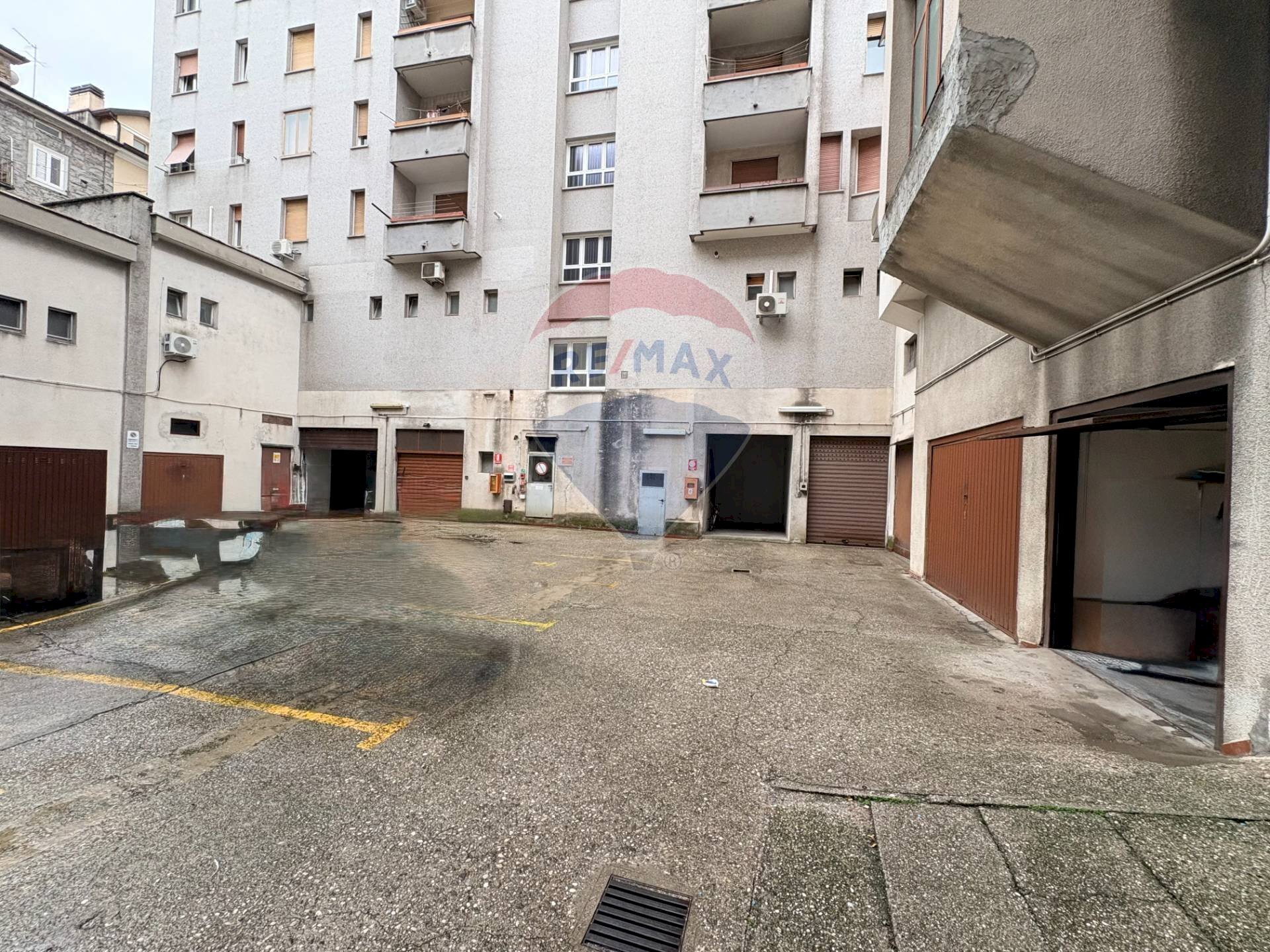 Edificio all\'aperto - Box VIA CAPRIN
18, Trieste - photo 2