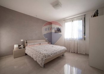 Camera / camera da letto - Villa a Schiera Esine - foto 14