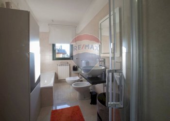 Bagno - Villa a Schiera Esine - foto 17