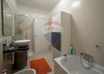 Bagno - Villa a Schiera Esine - foto 18