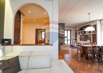 Sala da pranzo - Quadrilocale via de gasperi, Gessate - foto 9