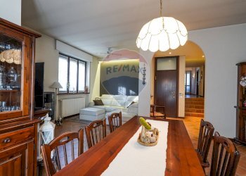 Sala da pranzo - Quadrilocale via de gasperi, Gessate - foto 13