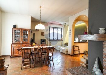 Sala da pranzo - Quadrilocale via de gasperi, Gessate - foto 18