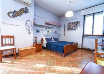 Camera / camera da letto - Quadrilocale via de gasperi, Gessate - foto 35