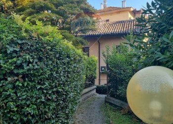 Giardino - Trilocale Via Bernardino da Feltre
 
15, Pavia - foto 16