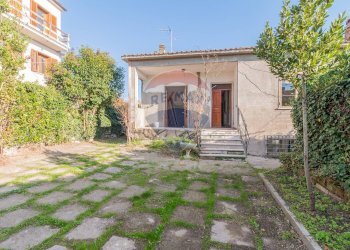 Casa all\'aperto - Villa Via Zepponami
 
37, Montefiascone - foto 1