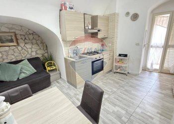 Cucina - Bilocale Corso Tripoli
 
60, Vieste - foto 2