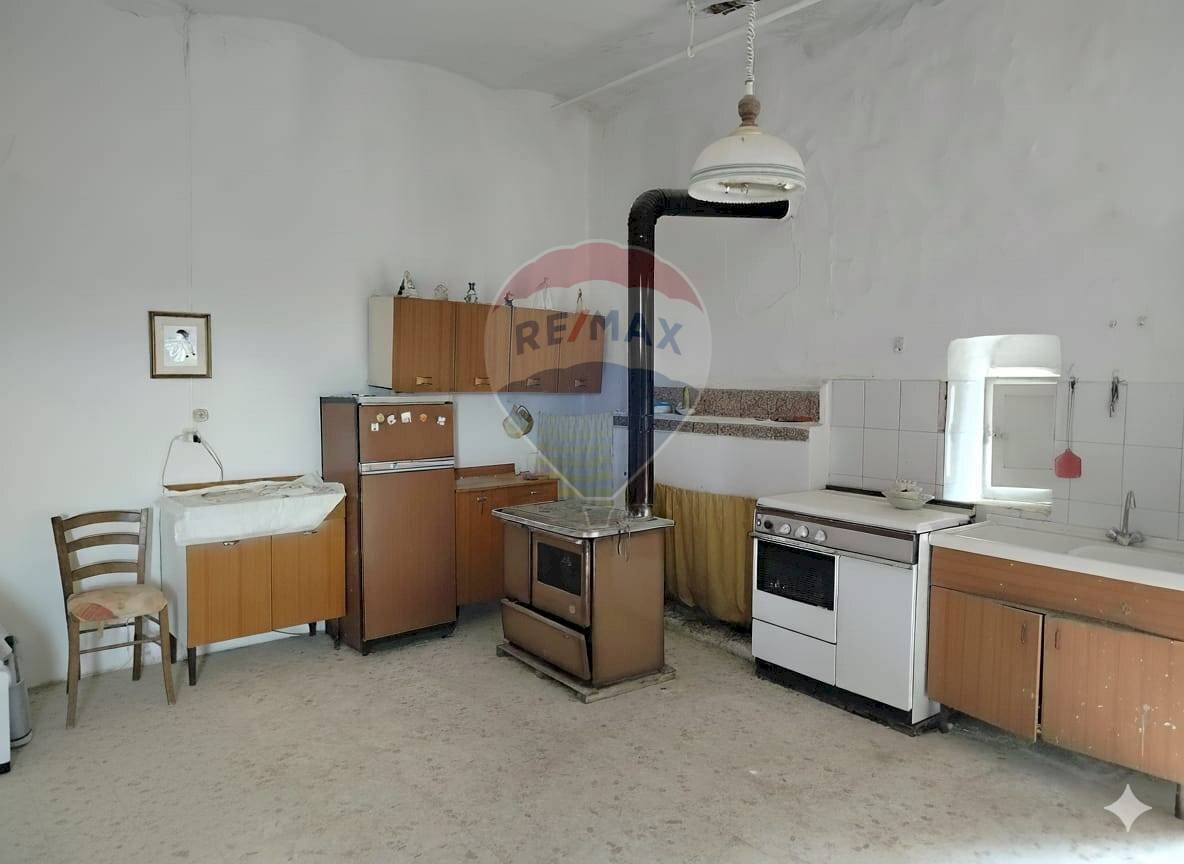Cucina - Casa indipendente Via Giotto
 
14, Orsara di Puglia - foto 2
