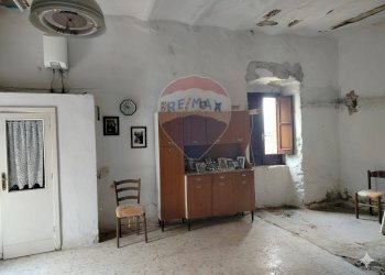 Cucina - Casa indipendente Via Giotto
 
14, Orsara di Puglia - foto 3
