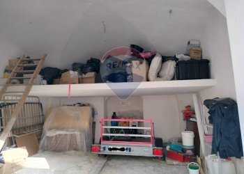 Dispensa di stoccaggio - Magazzino Via Rossini
 
5, Orsara di Puglia - foto 3