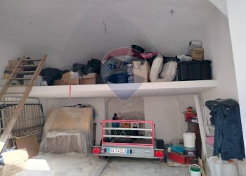 Dettagli - Magazzino Via Rossini
 
5, Orsara di Puglia - foto 4