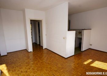 Foto 3 - Three-room apartment Strada Maiole
 
26, Moncalieri - photo 3