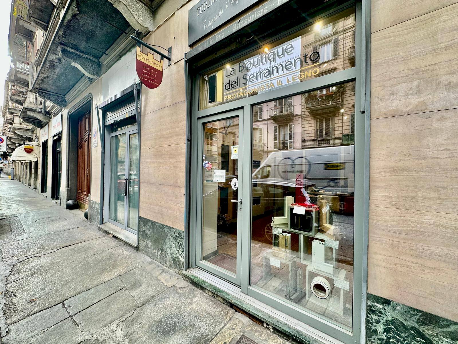 Vetrina - Commercial Activity via Madama Cristina, Torino - photo 2