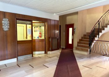 Interno palazzo - Four-room apartment Via Delle Gardenie
3, Milano - photo 34