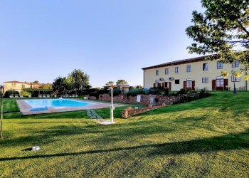 Foto 1 - Hotel via Locchi
 
31, Castiglion Fiorentino - photo 1