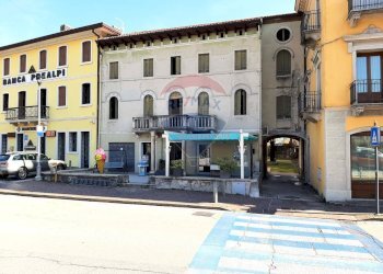 Edificio all\'aperto - Independent house Piazza Vittorio Veneto
 
20 e 21, Cappella Maggiore - photo 3