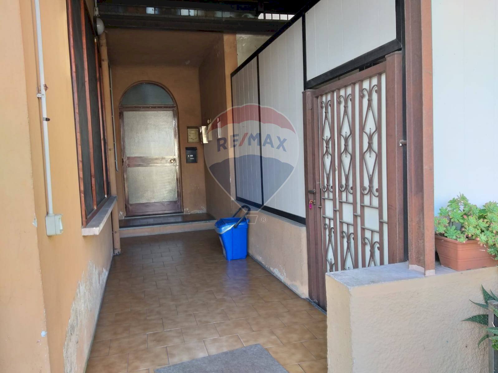 Hall / corridoio - Negozio Vergiate - foto 2