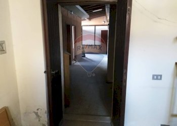 Hall / corridoio - Negozio Vergiate - foto 9