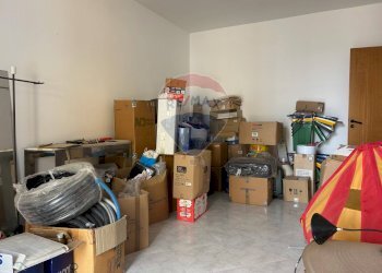 Dispensa di stoccaggio - Appartamento via del mandorlo
 
48, Ragusa - foto 12