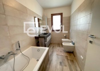 Foto 10 - Villa a Schiera via Belvedere
 
6, Reana del Rojale - foto 10