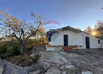 Casa all\'aperto - Rustico Strada Comunale Vicenne
 
snc, Castellino del Biferno - foto 2