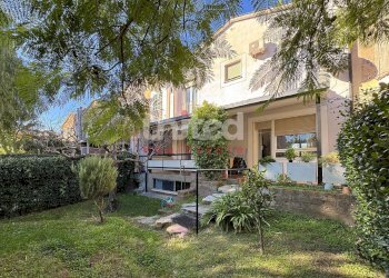 Foto 15 - Villa via di macchia saponara
 
299, Roma - photo 15