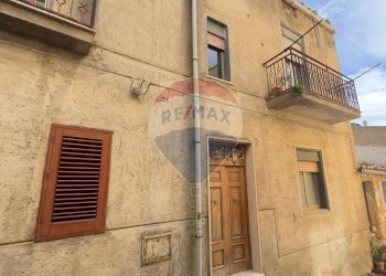 Edificio all\'aperto - Appartamento Via Puccini
 
19, Caltavuturo - foto 2