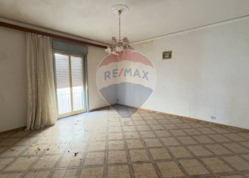 Stanza vuota - Appartamento Via Puccini
 
19, Caltavuturo - foto 9