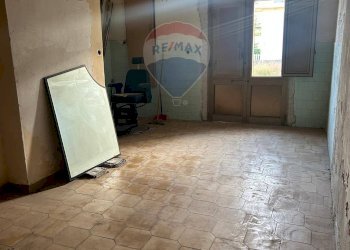 Stanza vuota - Casa indipendente via Ugo foscolo
 
2, Poggioreale - foto 4