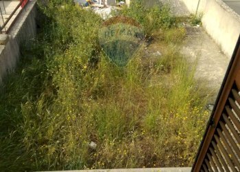 Giardino - Casa indipendente via Ugo foscolo
 
2, Poggioreale - foto 7