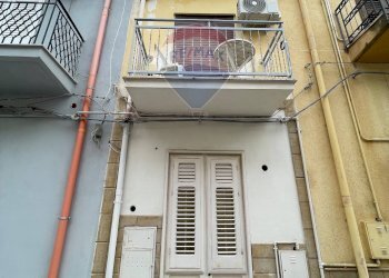 Edificio all\'aperto - Casa indipendente Via Genova
 
60, Trappeto - foto 1