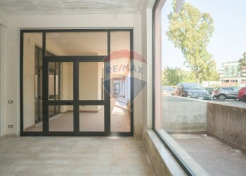 Balcone - Locale Commerciale Via Livatino
 
8, Enna - foto 8