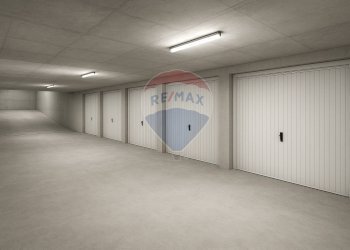 Parcheggio - Box Via Luca De Samuele Cagnazzi
 
16/18, Bari - foto 3