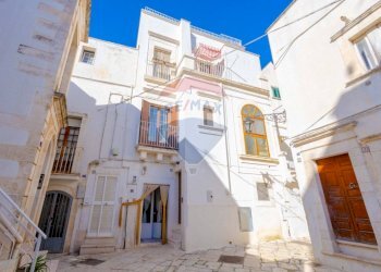 Edificio all\'aperto - Independent house Vico IV Vittorio Alfieri
 
19, Martina Franca - photo 1