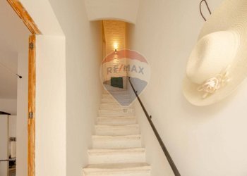 Scale - Independent house Vico IV Vittorio Alfieri
 
19, Martina Franca - photo 6