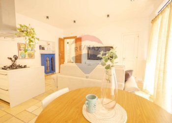 Sala da pranzo - Independent house Vico IV Vittorio Alfieri
 
19, Martina Franca - photo 8