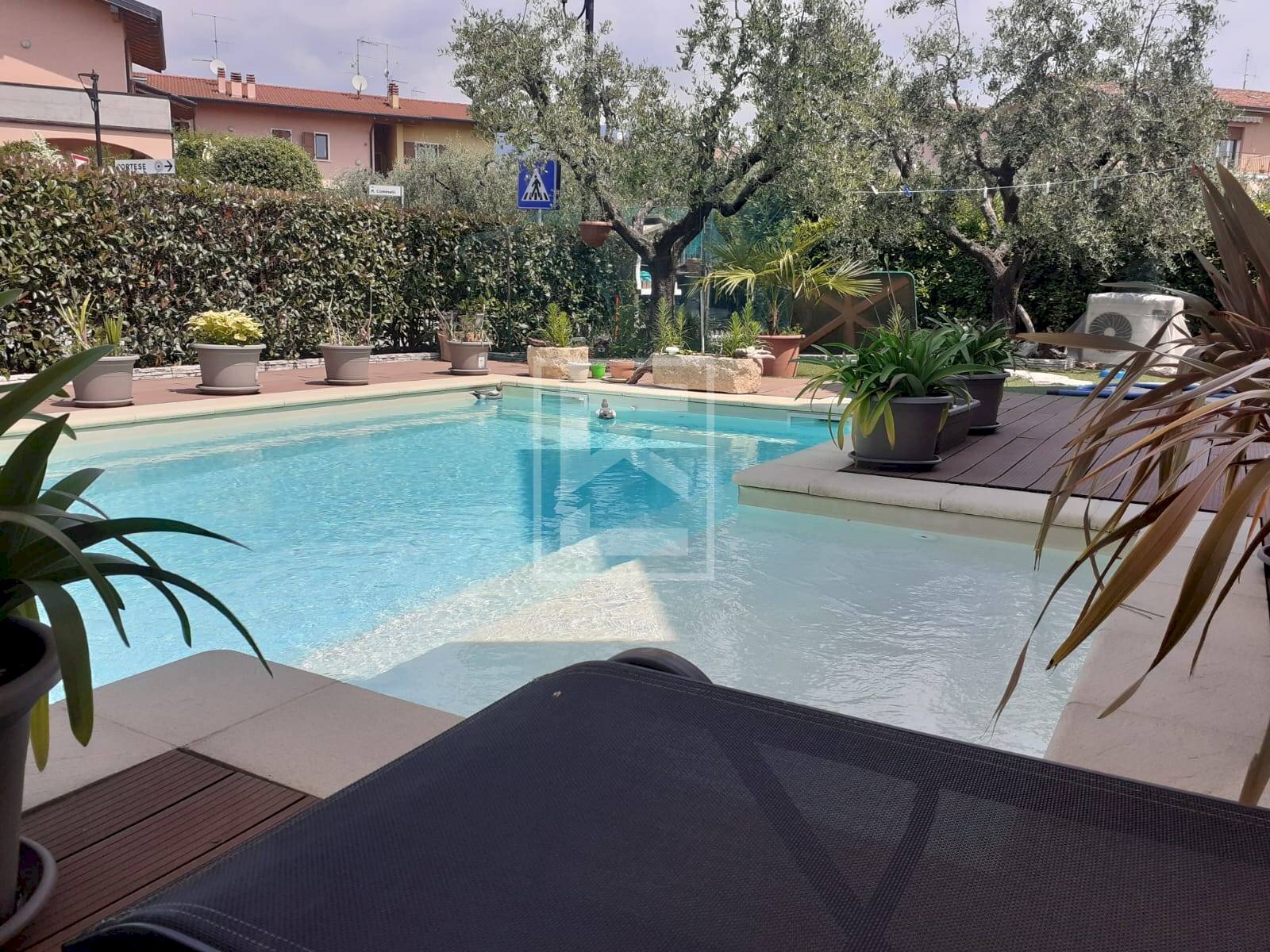 Foto 1 - Trilocale via boschette
 
81, San Felice del Benaco - foto 1