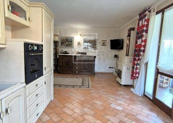 Foto 2 - Trilocale via boschette
 
81, San Felice del Benaco - foto 2