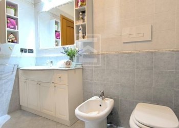 Foto 15 - Trilocale via boschette
 
81, San Felice del Benaco - foto 15