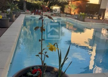 Foto 20 - Trilocale via boschette
 
81, San Felice del Benaco - foto 20