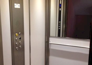 Ascensori - Four-room apartment via Giacomo Matteotti, Bastiglia - photo 11