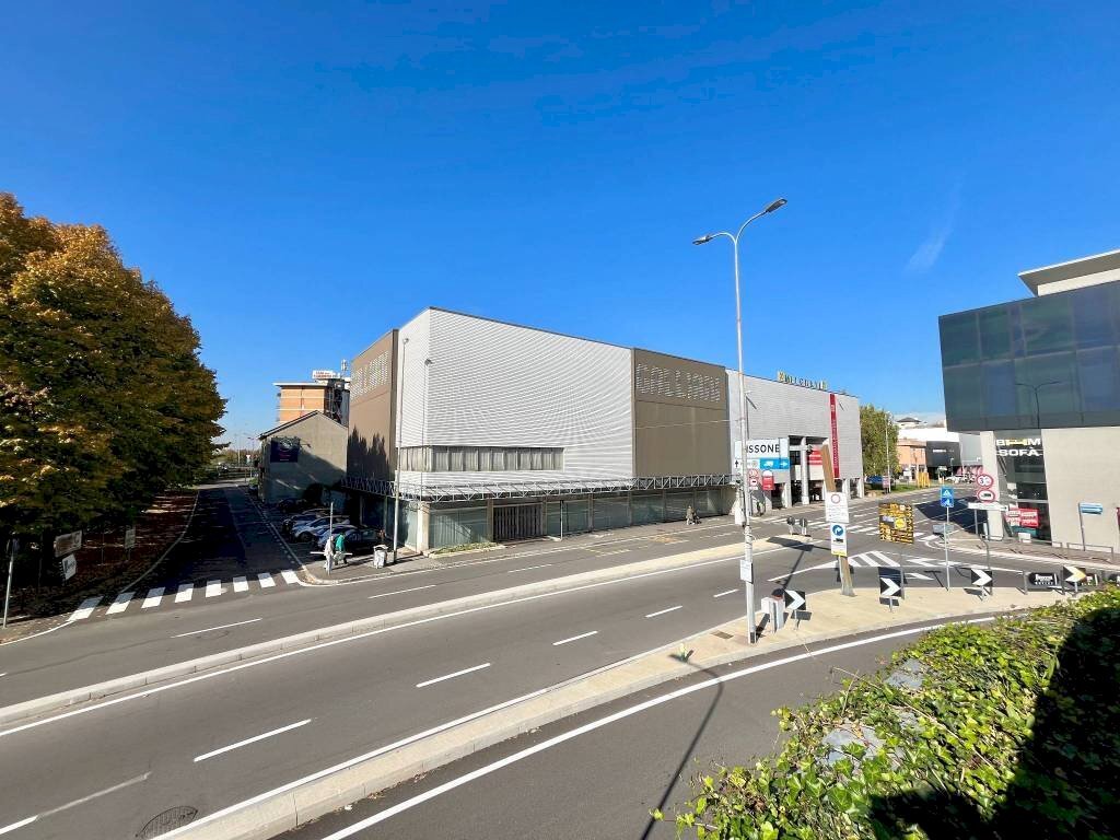 Facciata - Stabile - Palazzo via Giosuè Carducci, Lissone - foto 1