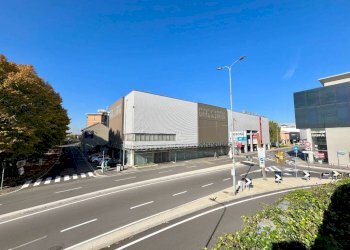 Facciata - Stabile - Palazzo via Giosuè Carducci, Lissone - foto 2