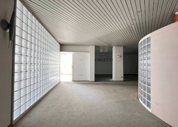 Interno non residenziale - Stabile - Palazzo via Giosuè Carducci, Lissone - foto 11