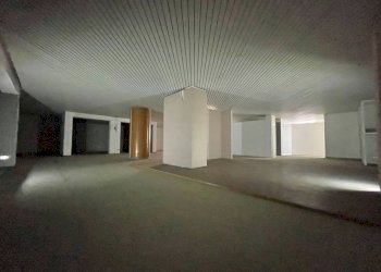 Interno non residenziale - Stabile - Palazzo via Giosuè Carducci, Lissone - foto 20