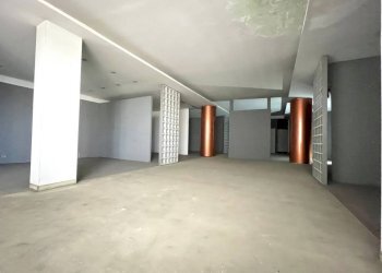 Interno non residenziale - Stabile - Palazzo via Giosuè Carducci, Lissone - foto 22