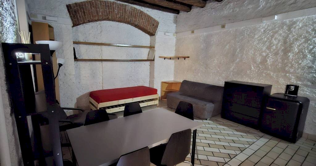 Salone - One-room apartment via Casale, Milano (neighborhood Porta Genova) - photo 1