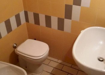 Bagno - One-room apartment via Casale, Milano (neighborhood Porta Genova) - photo 8